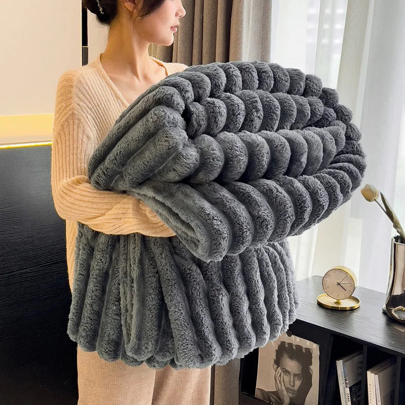 ROSEKIND Fleece Blanket – Soft & Warm 300GSM Throw for Bed, 3 Sizes, Lightweight All-Season Blanket for Home & Bedroom.