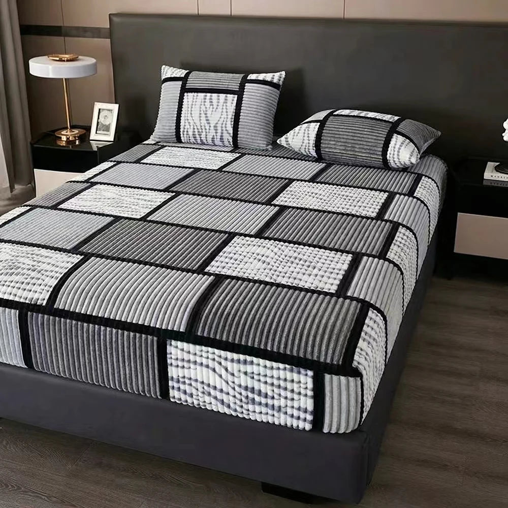 Soft Flannel Fitted Sheet – Large Checkered Pattern, Warm Fleece Mattress Cover with Deep Pockets & Anti-Slip Fit, Multiple Sizes