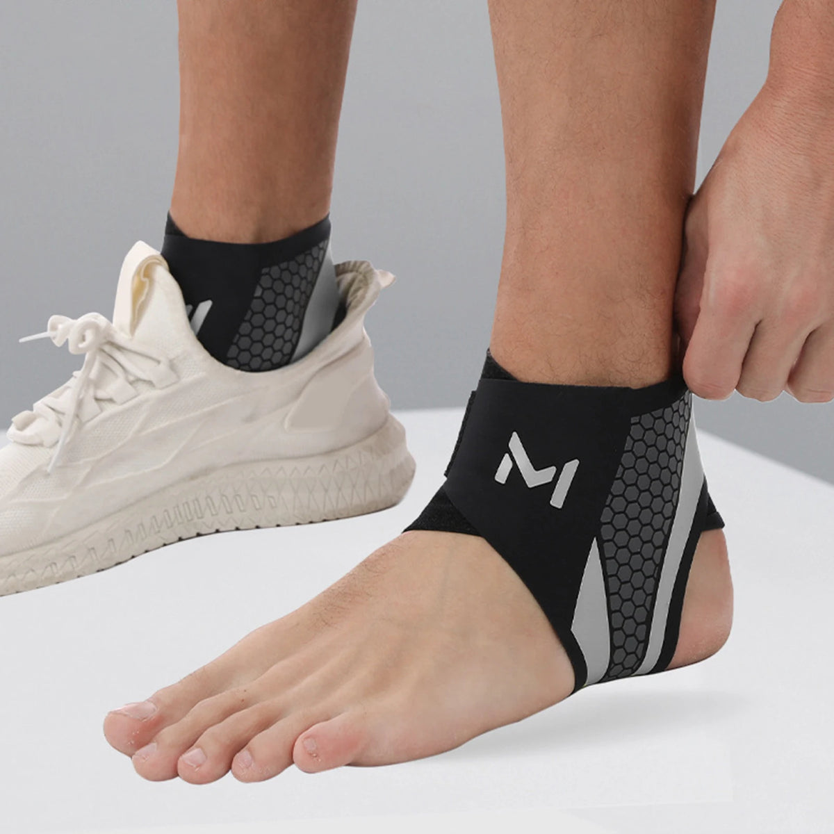 Adjustable Lace-Up Ankle Support Brace – Breathable Sports & Fitness Sleeve