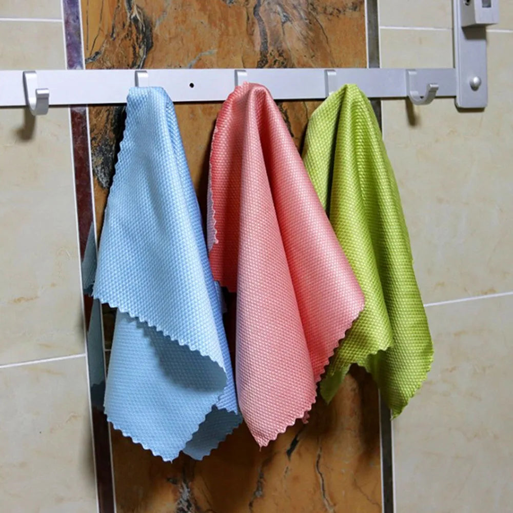 5/10-Piece NanoScale Streak-Free Cleaning Cloths – Reusable Miracle Polishing Cloths for Glass, Mirrors, Kitchen & Home.