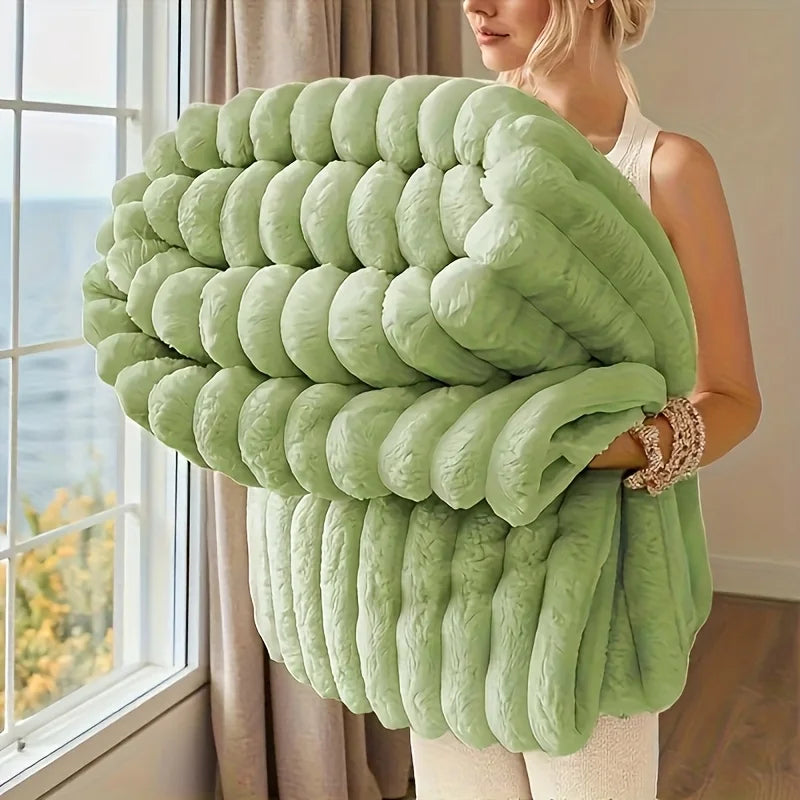 ROSEKIND Fleece Blanket – Soft & Warm 300GSM Throw for Bed, 3 Sizes, Lightweight All-Season Blanket for Home & Bedroom.